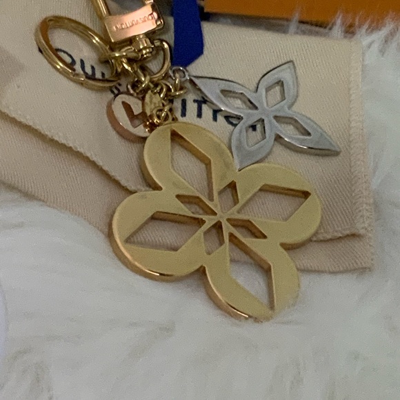 Louis Vuitton Malletage Blossom bag Charm in Pristine condition! And COA - Picture 4 of 6